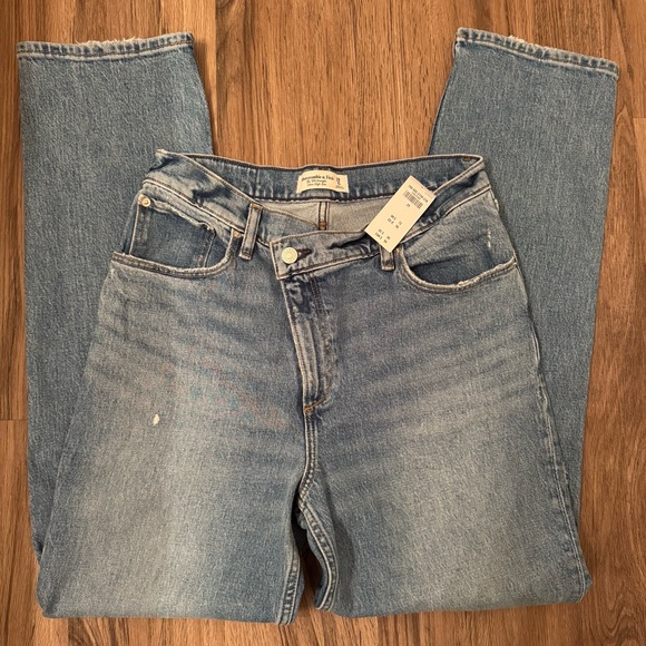 Abercrombie and Fitch Ultra High Rise 90s Straight Jeans Size 29 - Picture 3 of 7